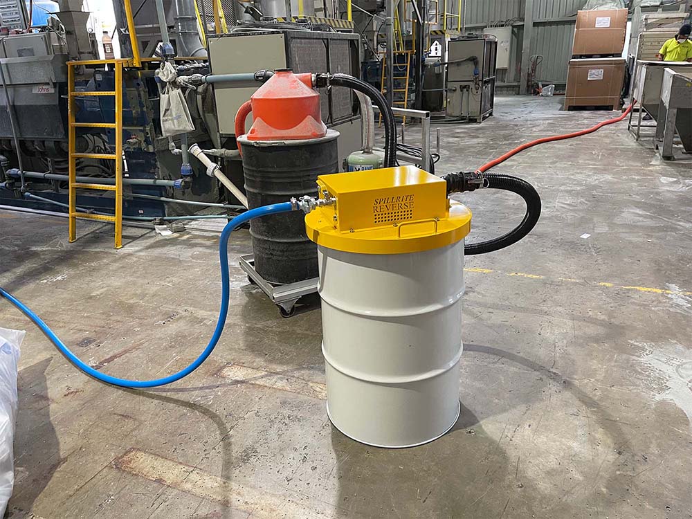 Drum top vacuum - air operated